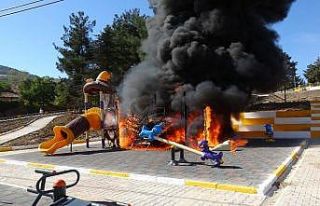 Alevlere teslim olmuştu, çocuklar için yeniden...