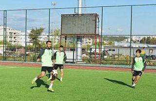 Aliağaspor FK, sezonun başlamasını istiyor