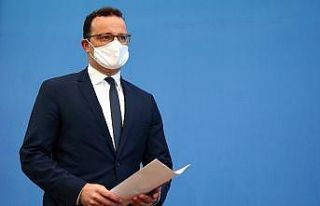 Almanya Sağlık Bakanı Spahn Covid-19’a yakalandı