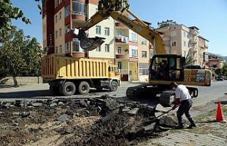 Alparslan Türkeş Caddesi sıcak asfalt çalışması...