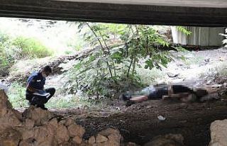 Antalya’da köprü altında kimliği belirsiz erkek...