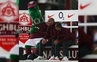 Arsenal, maskotun görevine son verdi