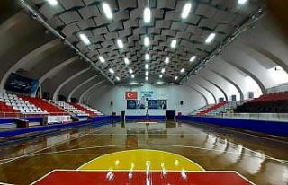 Atatürk Kapalı Spor Salonu yeni görünümüne kavuştu
