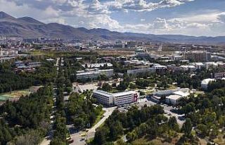 Atatürk Üniversitesinden iki bilim insanı, dünyanın...