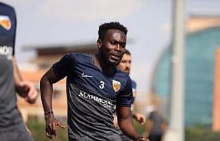 Attamah milli takıma gitti