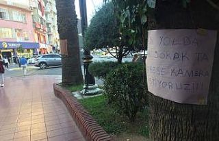 Aydın’da kadına şiddete pankartlı tepki