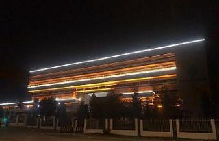 AYM Başkanı Yıldırım’ın "Işıklar yanıyor"...