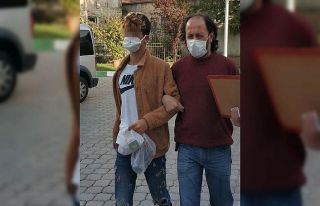 Babasını bıçaklayan çocuğa adli kontrol