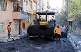 Bağcılar’da yollar asfaltlanarak konforlu hale...