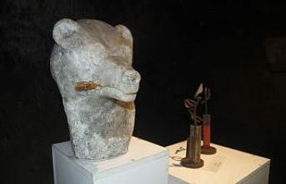 Bakan Ersoy 5 bin yıllık Tuz Mağarasını gezdi