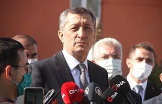 Bakan Selçuk: “Okullar marifetiyle tabletlerin...