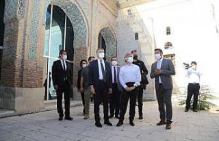 Bakan Yardımcısı Demircan, Battalgazi’deki tarihi...