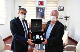 Balıkesir Valisi Şıldak Gömeç’i ziyaret etti