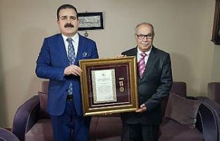 Balkondan düşen 15 Temmuz gazisi hayatını kaybetti