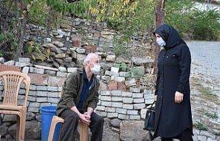 Başkan Ali Sülük’ün eşinden şehit ailesine...