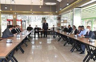 Başkan Asya, merkez mahalle muhtarlarıyla bir araya...