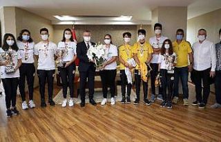 Başkan Büyükakın, “Gençlerimizden dünya dereceleri...