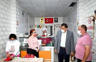 Başkan Gürkan Hekimhan’da esnaf ve vatandaşlarla...