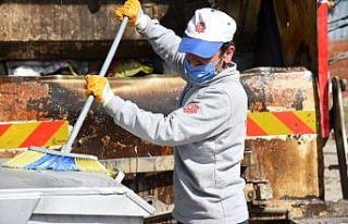 Başkan Orkan: “Maske ve mesafe duyarlılığına...