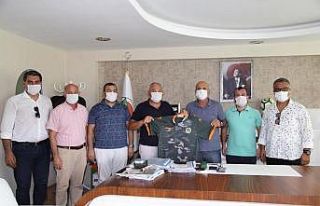 Başkan Şahin’den Çavuşoğlu’na tebrik ziyareti