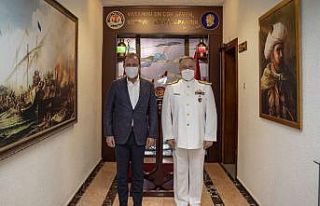 Başkan Seçer, Tuğamiral Gedik ile buluştu