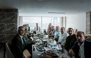 Başkan Tanğlay muhtarlarla bir araya geldi