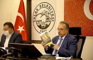 Başkan Yalçın hem cevapladı hem gündemi değerlendirdi
