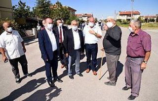 Başkan Zeybek mahalle ziyaretlerine devam ediyor