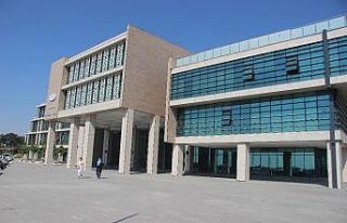 Başkanlık koltuğuna oturan fazla yaşamıyor