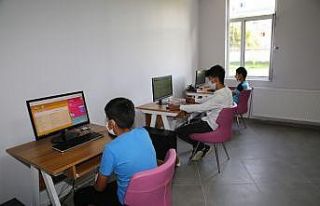 Batman Belediyesinden öğrencilere EBA destek noktası