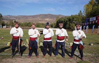 Bayburt Üniversitesi Gençlik ve Spor Kulübü kemankeşleri...
