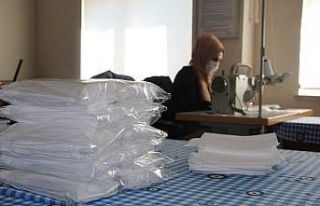 Bingöl Halk Eğitim Merkezi’nde 50 bin maske üretilip...