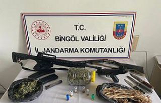 Bingöl’de operasyon, silahlar ve uyuşturucu ele...