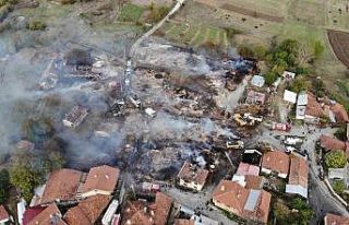 Bolu’daki köy yangınında 42 bina hasar gördü