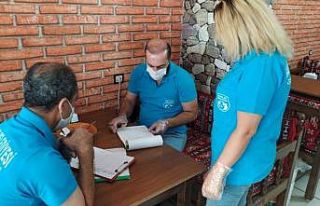 Bozulmuş et ve süt ürünlerini satacaklardı, yakalandılar