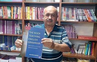 Bu kitap 25 günde İngilizce öğretiyor