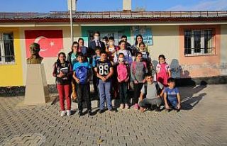 Bu köydeki çocuklarda artık EBA’ya girebilecek