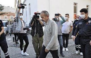 Bunalım geçiren şahıs sokağı birbirine kattı