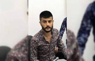 Bunalımda olan genç kafasına ateş ederek hayatına...