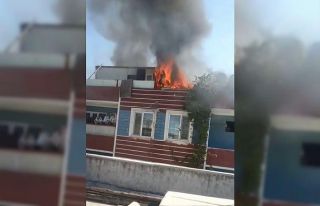 Bursa’da çatı yangını