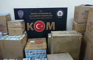 Bursa’da kaçak maske üretim fabrikasına baskın