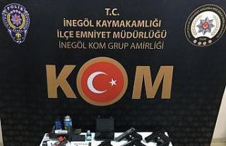 Bursa’da uyuşturucu ve silah operasyonu