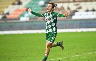Bursaspor 9 yıl sonra en gollü başlangıcı yaptı