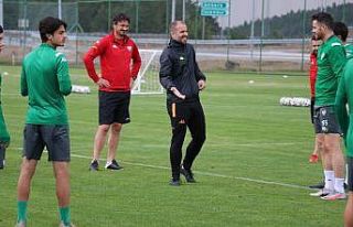 Bursaspor, milli maç arasını Bolu’da değerlendiriyor