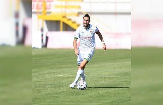 Bursaspor’da Özer Hurmacı sakatlandı