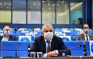 Büyükkılıç yatırımcı daire başkanlarını...