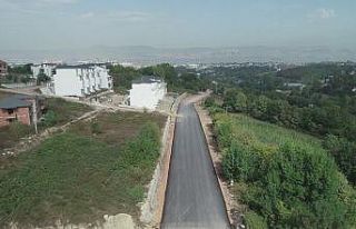 Büyükşehir Kirazlıbahçe Caddesi için kolları...