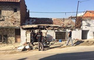 Büyükşehir o evleri tamir etti