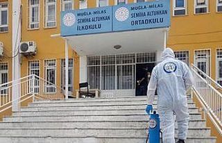 Büyükşehirden okul ve servis araçlarına dezenfekte