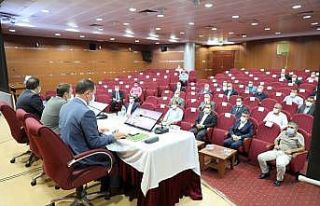 Canpolat muhtarların sorunlarını dinledi